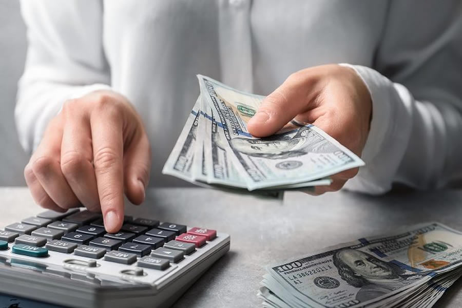 Managing Money Like a CEO—Even in Your First Month